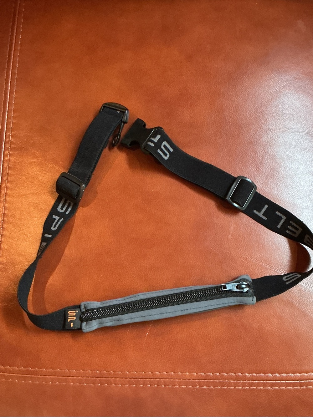 Spibelt running belt expandable pocket Black & Gray LightweightPack wZipper